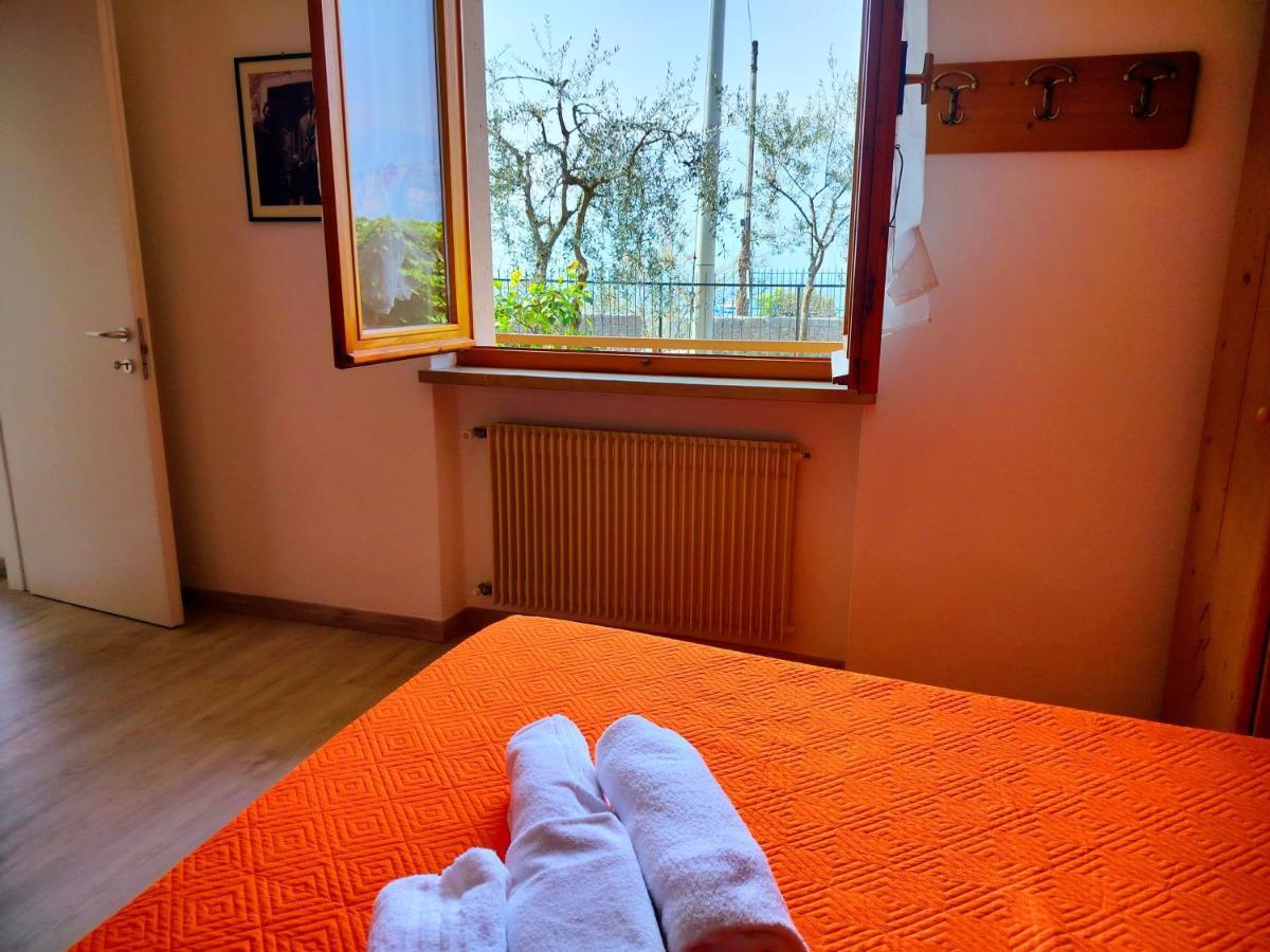 Lorena House Brenzone sul Garda Buitenkant foto